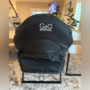 Guzzie & Guss Perch Chair